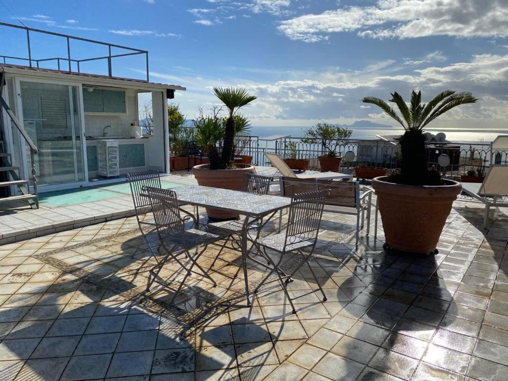 Terrazza Morghen Panoramic Rooftop Naples Exterior photo