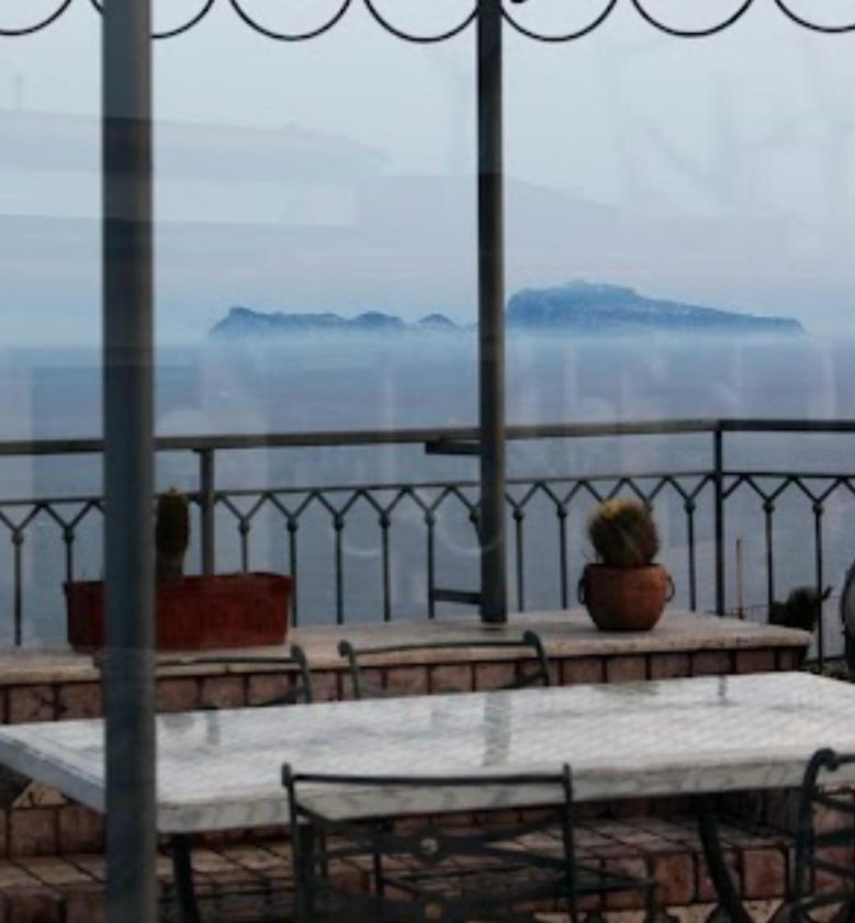 Terrazza Morghen Panoramic Rooftop Naples Exterior photo